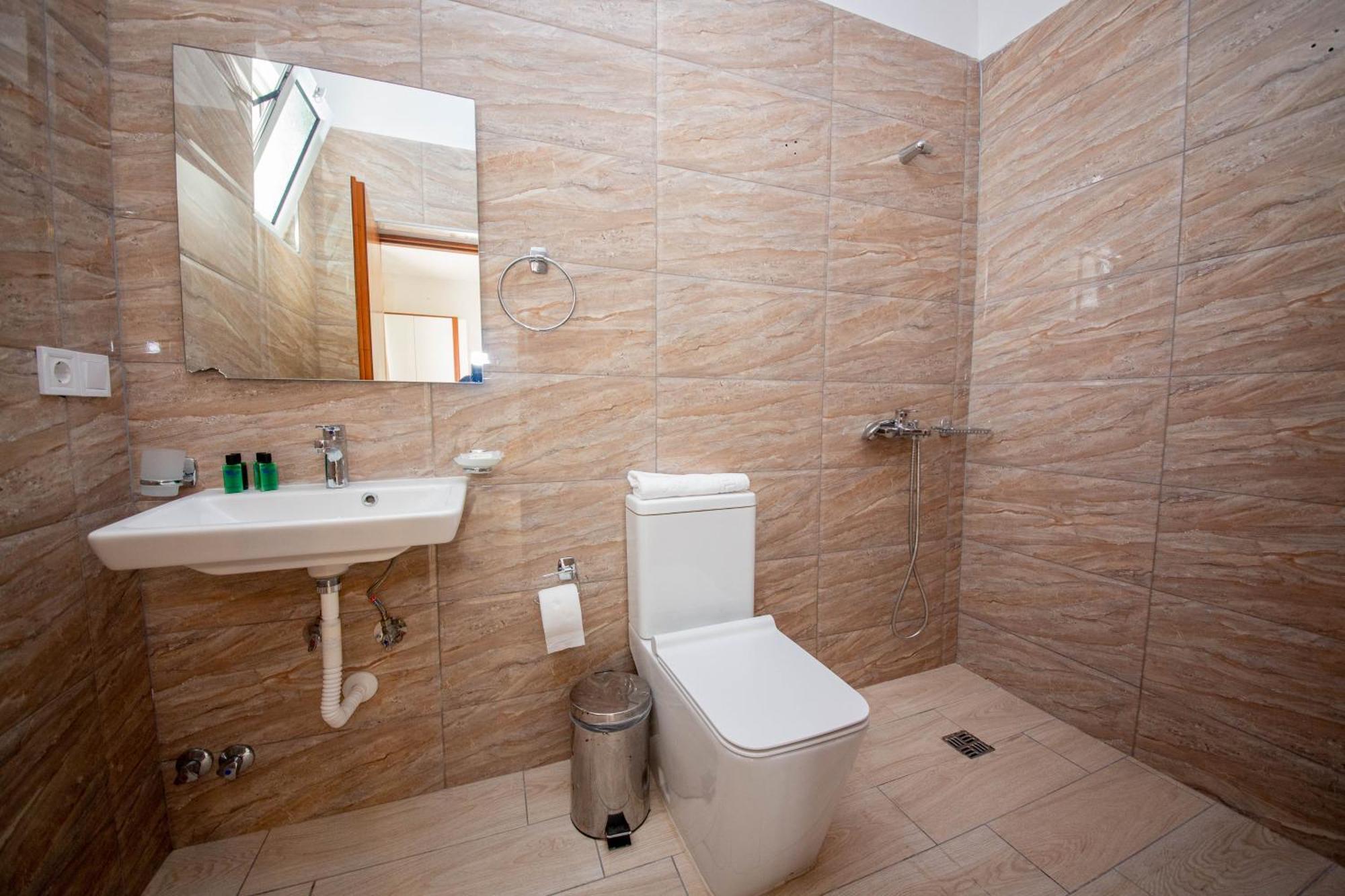 Hotel Keliani Саранда Экстерьер фото